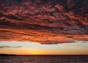 -韩国雪山撞碎法国蔚蓝海岸—金玟哉制胜头槌，乌拉圭友谊赛完胜尼斯的战术启示