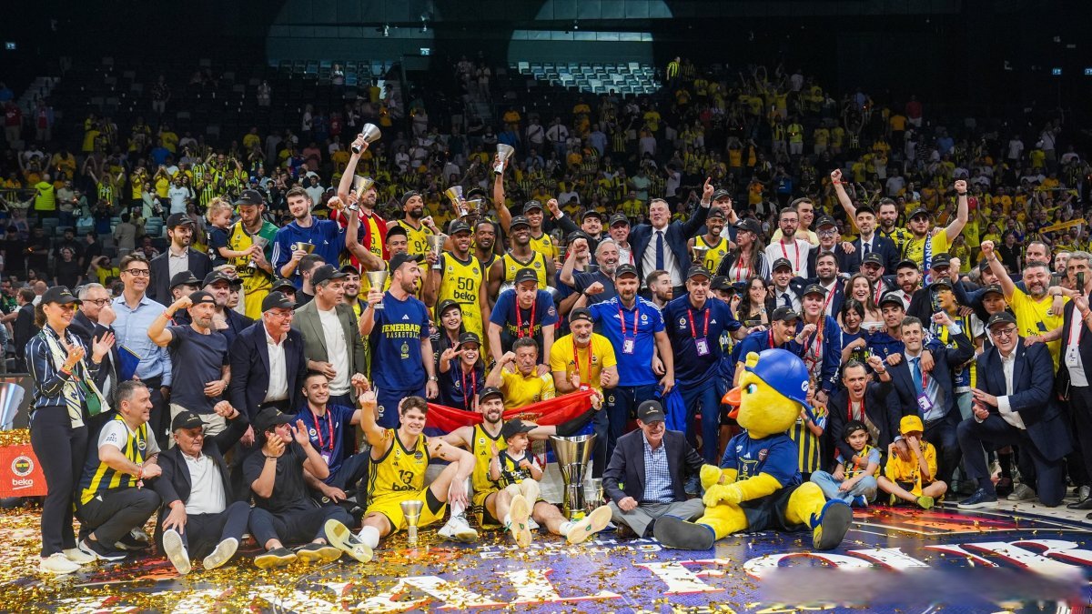 巴西代表团斩获篮球比赛胜利 巴西代表团斩获篮球比赛胜利