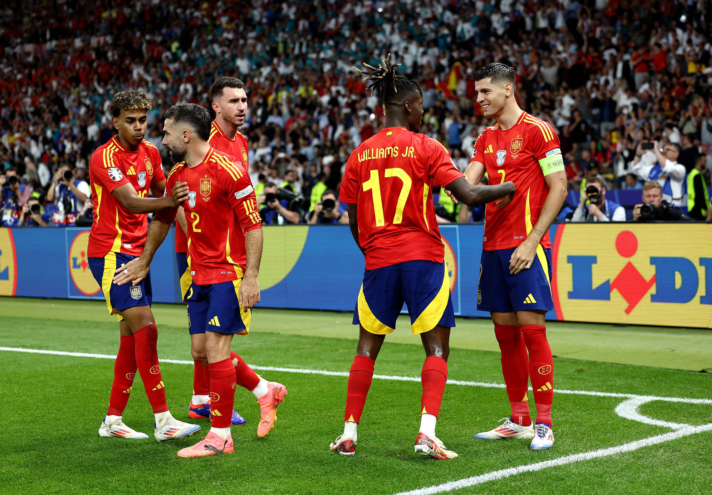 拉脱维亚队战胜晋级,闯入欧洲杯强的简单介绍 拉脱维亚队战胜晋级,闯入欧洲杯强的简单介绍