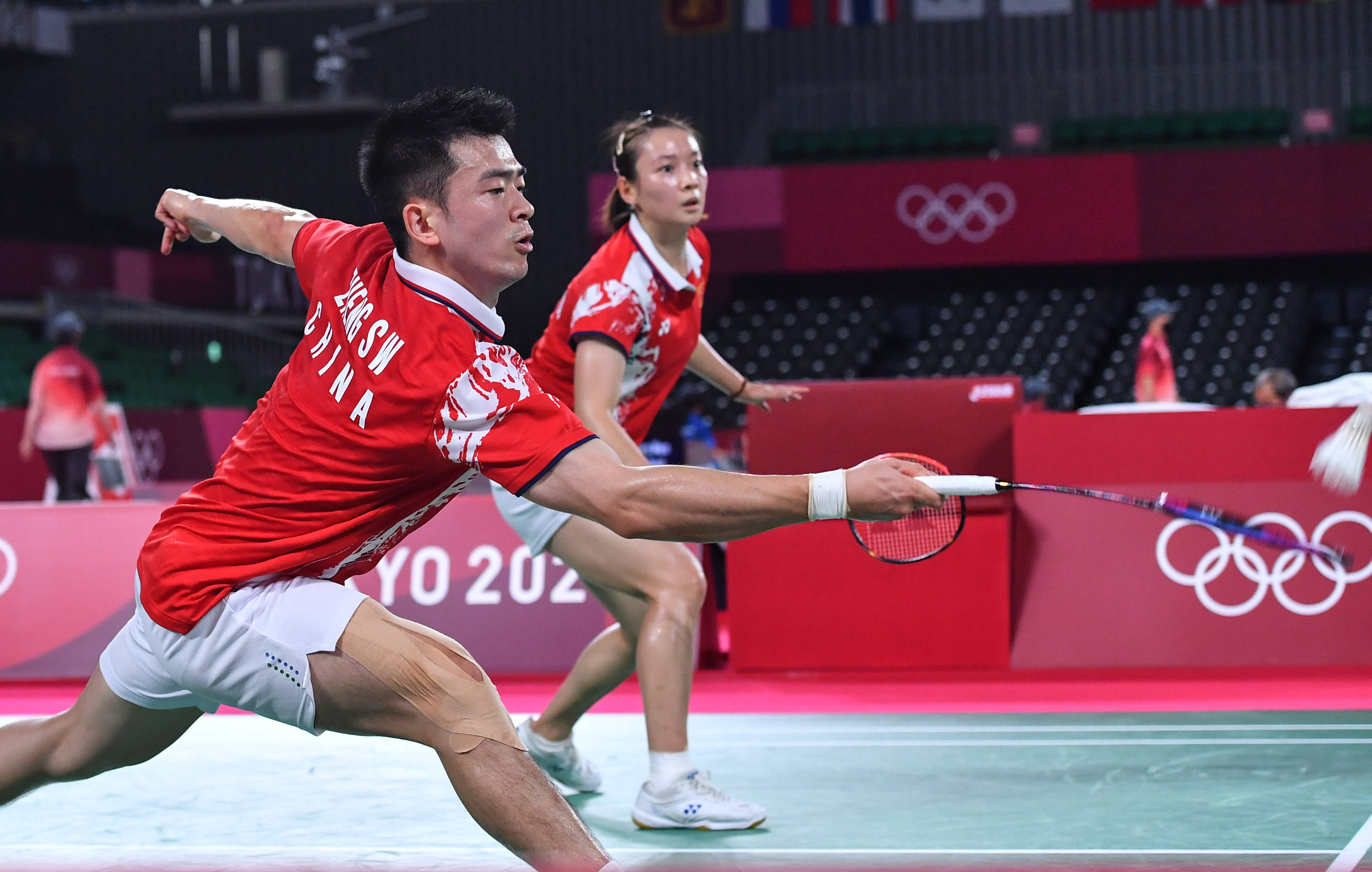 中国队翻盘法国队,郑思维统治全场 中国队翻盘法国队,郑思维统治全场