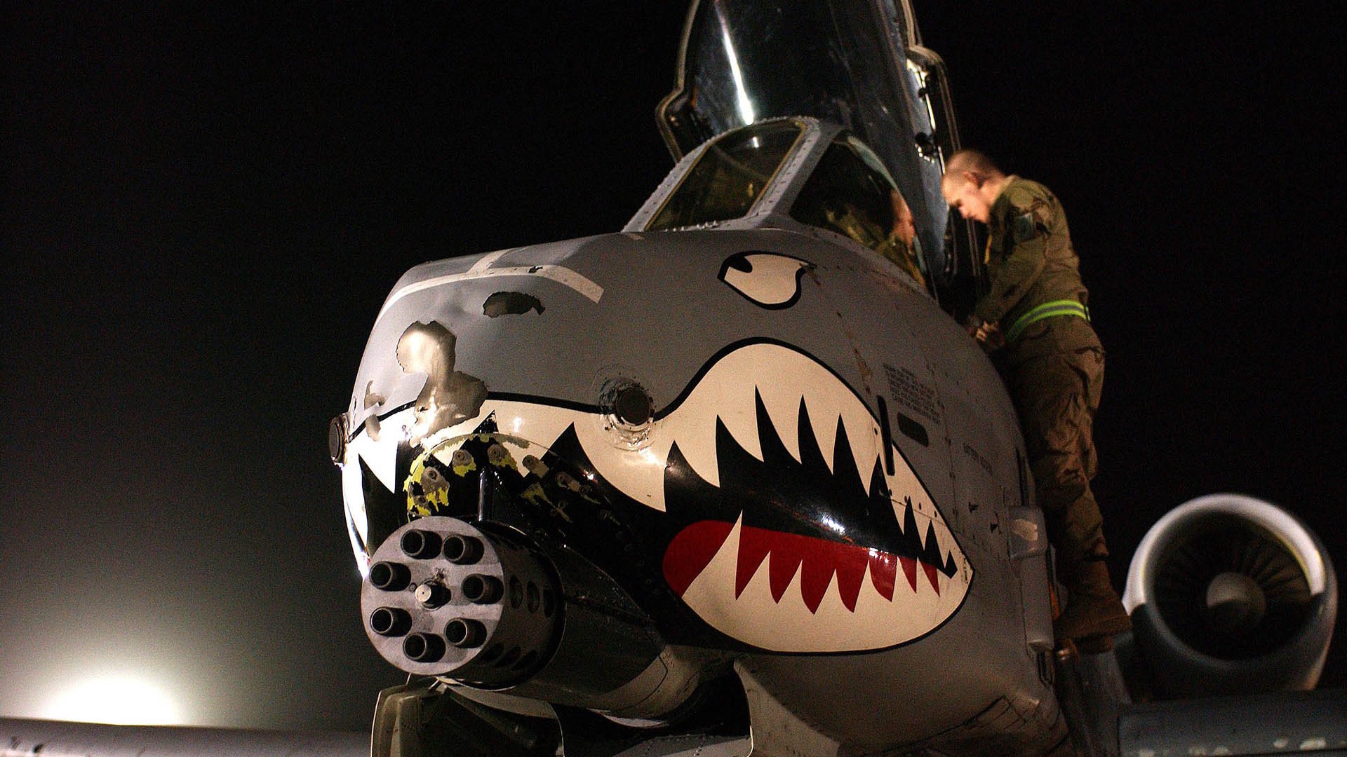 穆勒一锤定音锁定MVP，秘鲁黄金15分钟击溃奥地利防线