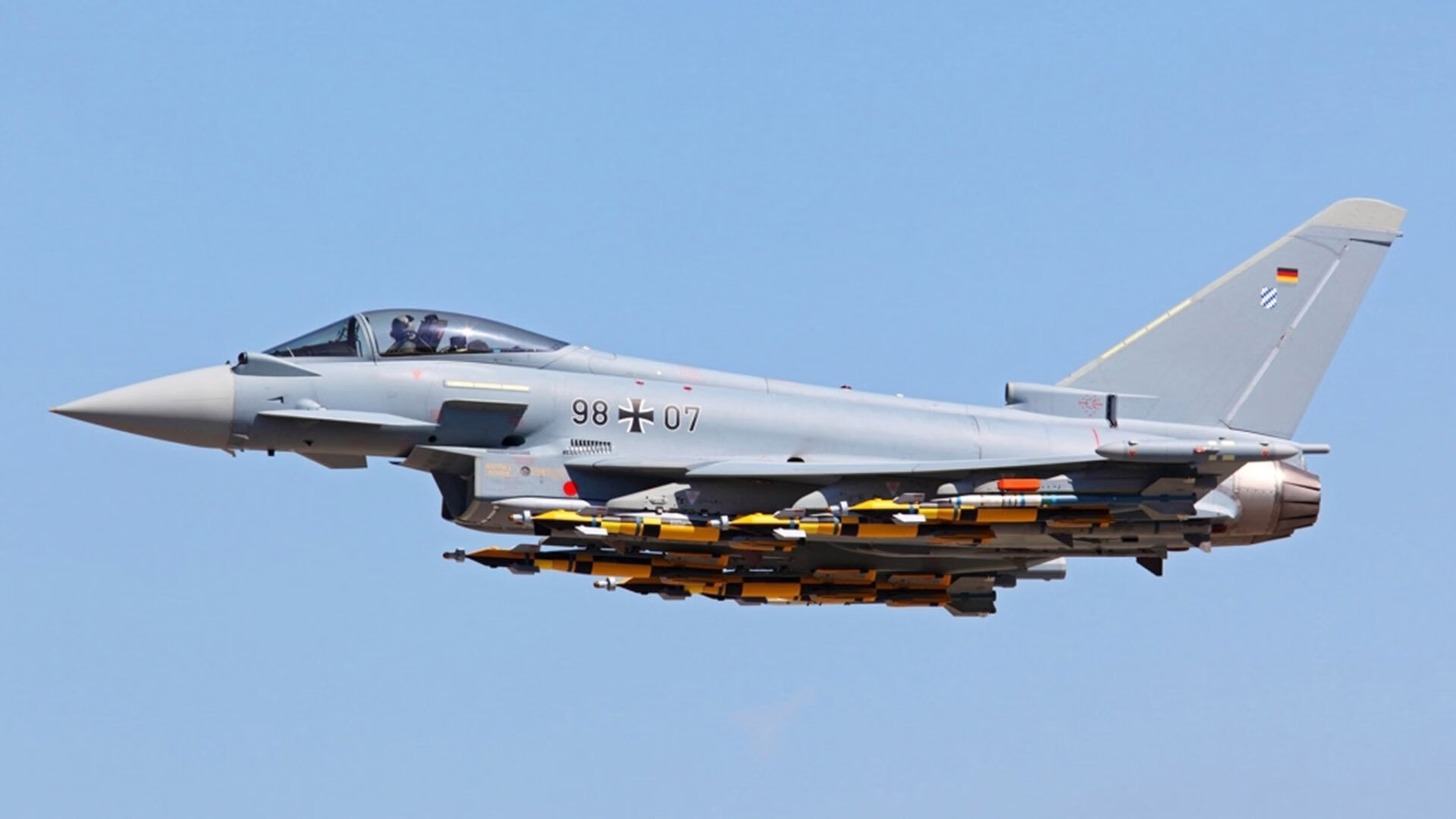 阳光下的刀锋，伊萨克一击刺穿高卢战袍